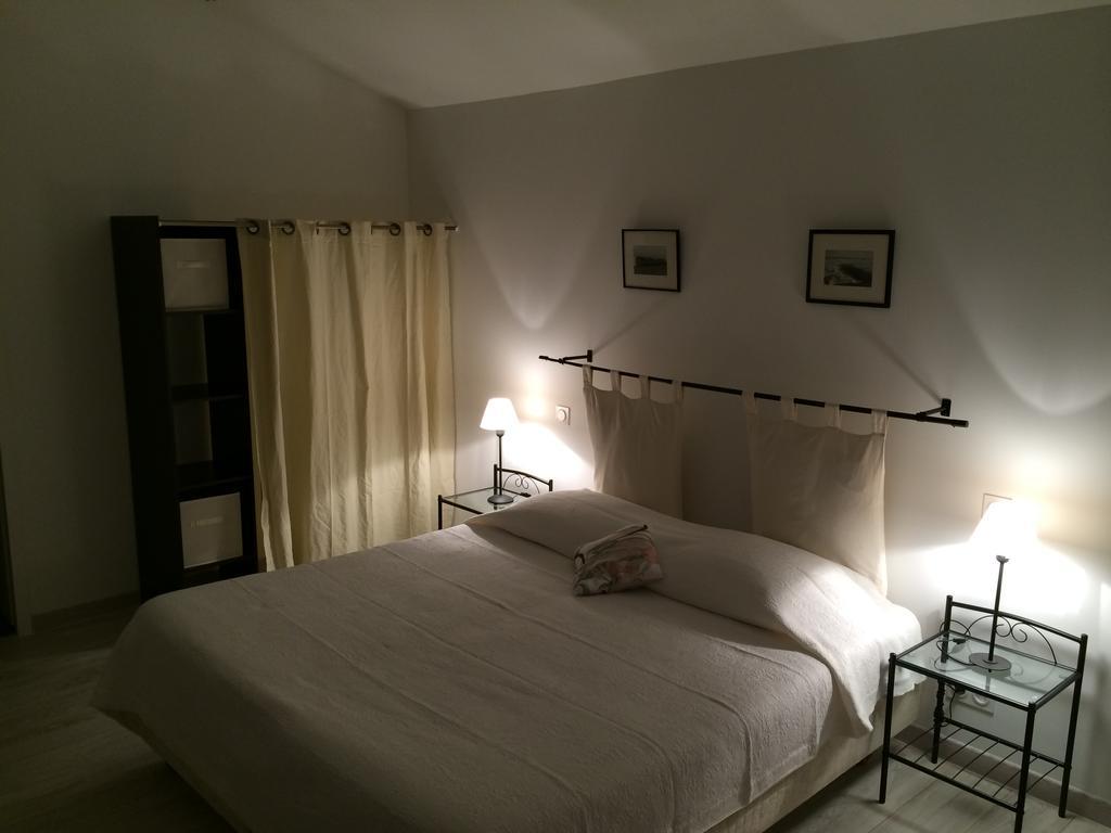 Guest House Maison Iratzean Ascain Habitación foto