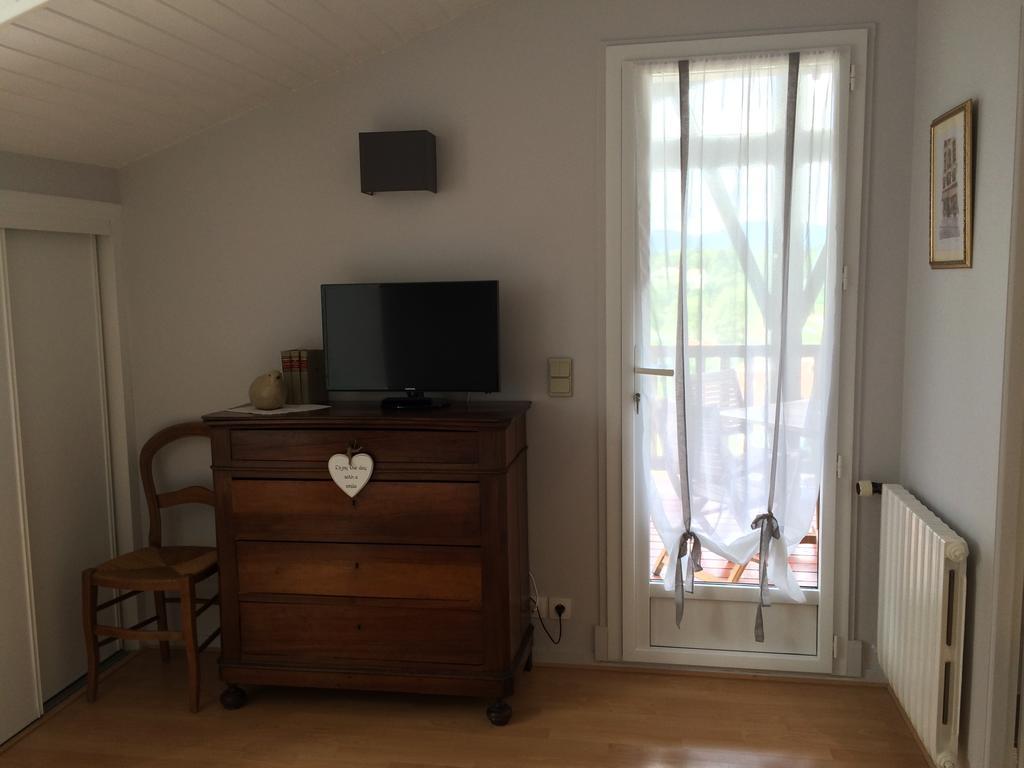 Guest House Maison Iratzean Ascain Habitación foto