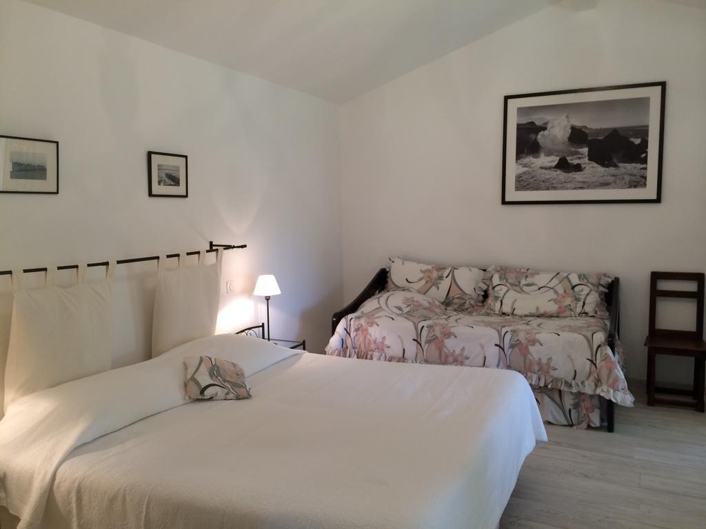 Guest House Maison Iratzean Ascain Habitación foto